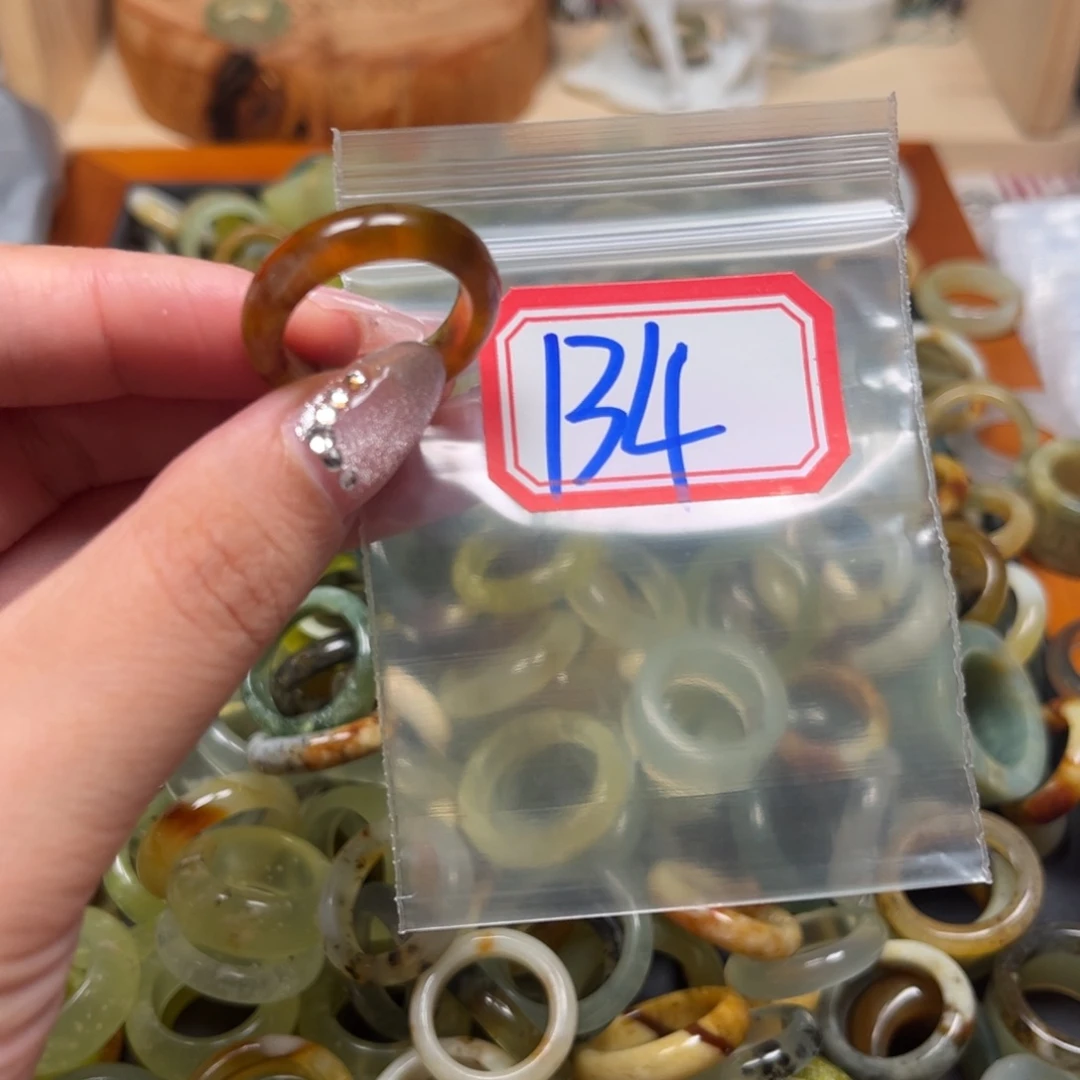 闪***电蛇纹石玉未镶嵌珠宝奇石