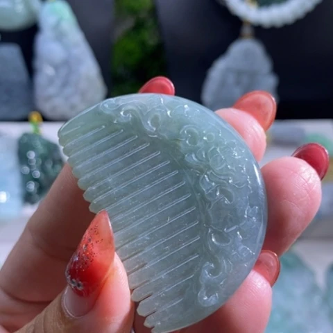 【闪购商品】颈饰未镶嵌翡翠梳子
