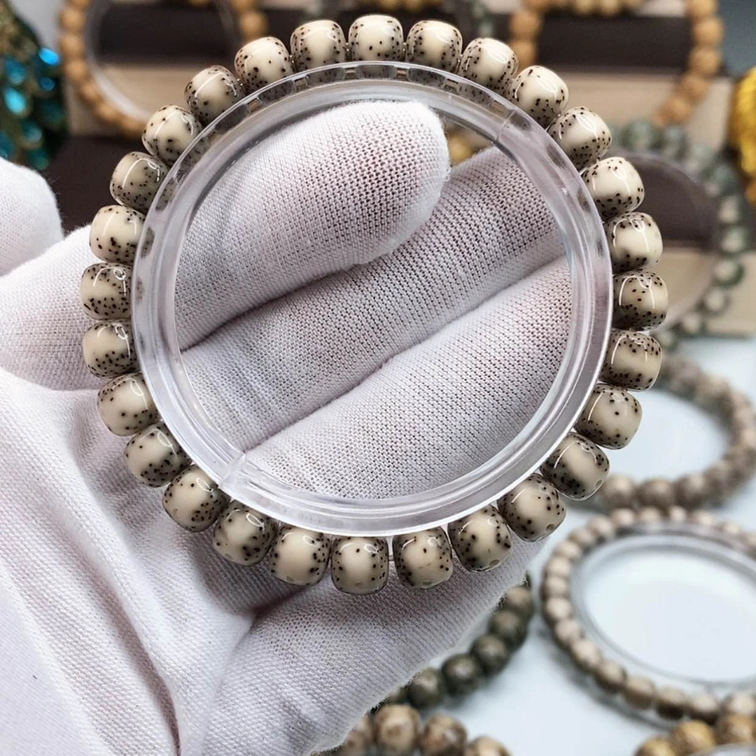 【闪购商品】星月菩提手串一物一图原生态同枝绿包白通体一线天