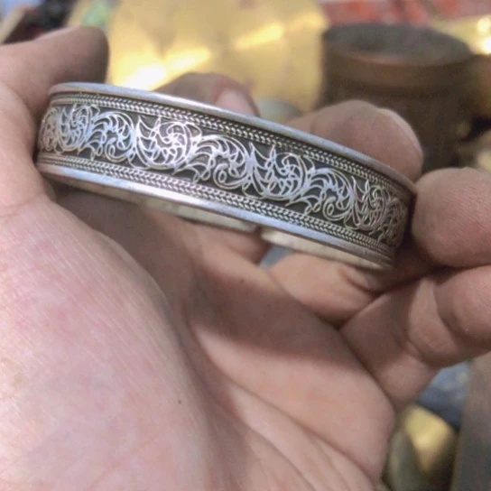 莫***徒闪电购铜摆件工艺品