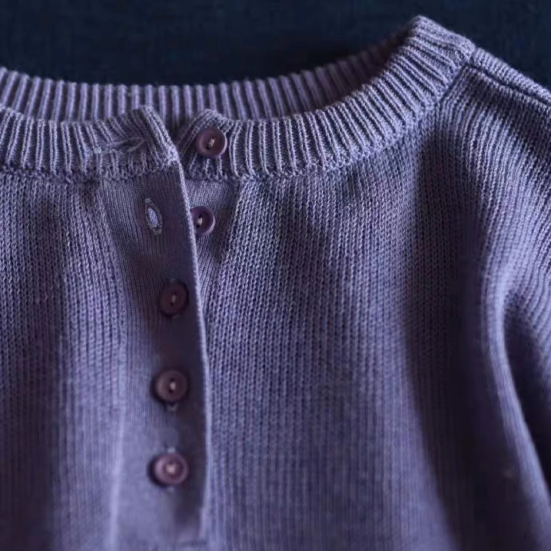 LRCP| 紫色黄昏 | 圆领棉麻 半开系扣套头衫