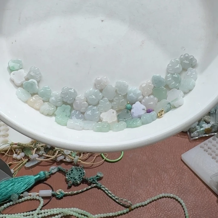 未镶嵌挂件翡翠福利1个，都不包邮，拍一单邮费发货