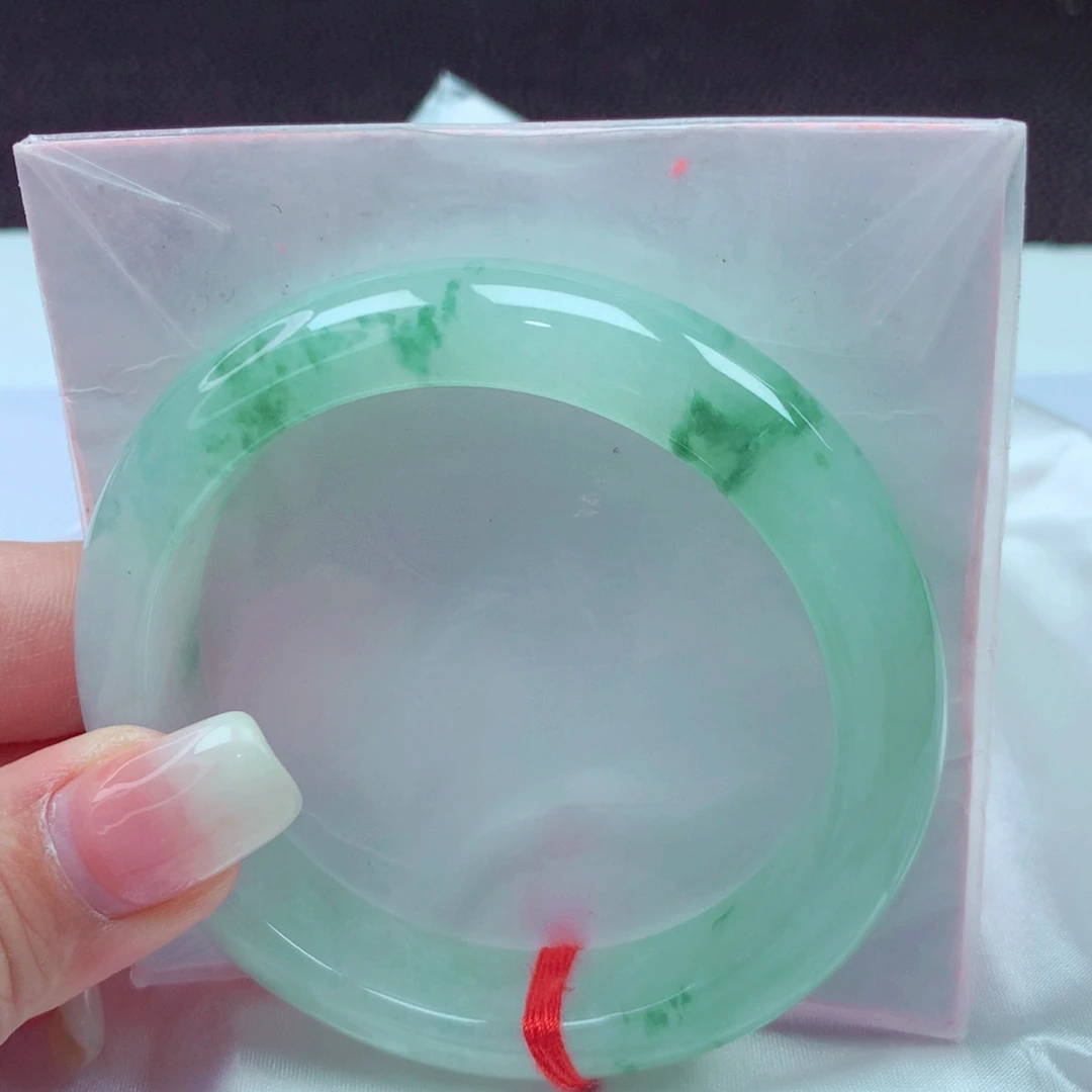 未镶嵌手镯翡翠手镯