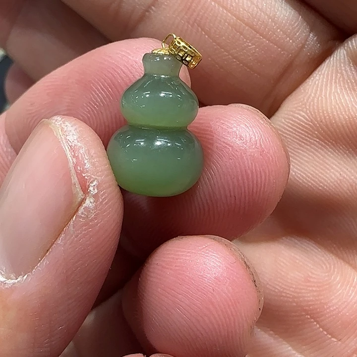 和田玉（碧玉）18K金镶嵌颈饰
