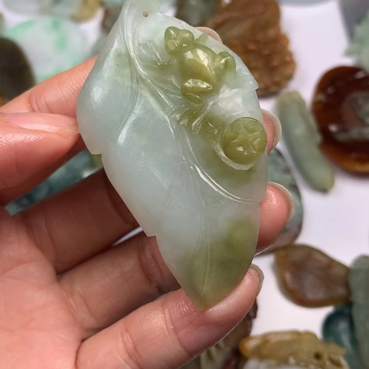 定制翡翠未镶嵌翡翠