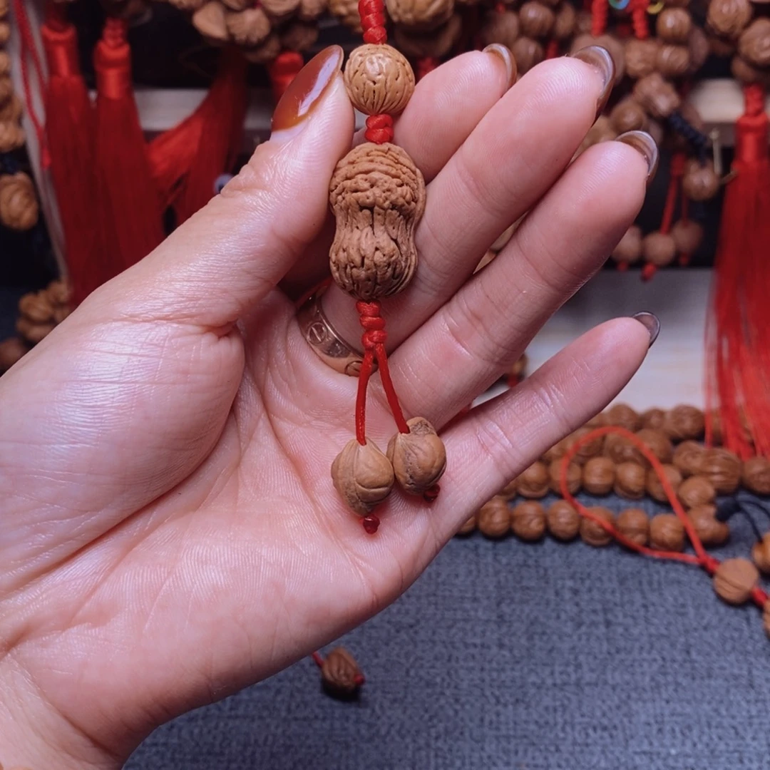 桃核吊坠龙纹桃枭