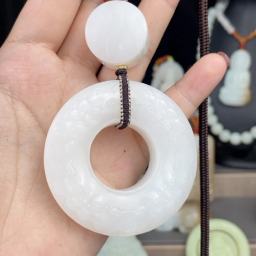 【闪购商品】颈饰未镶嵌和田玉