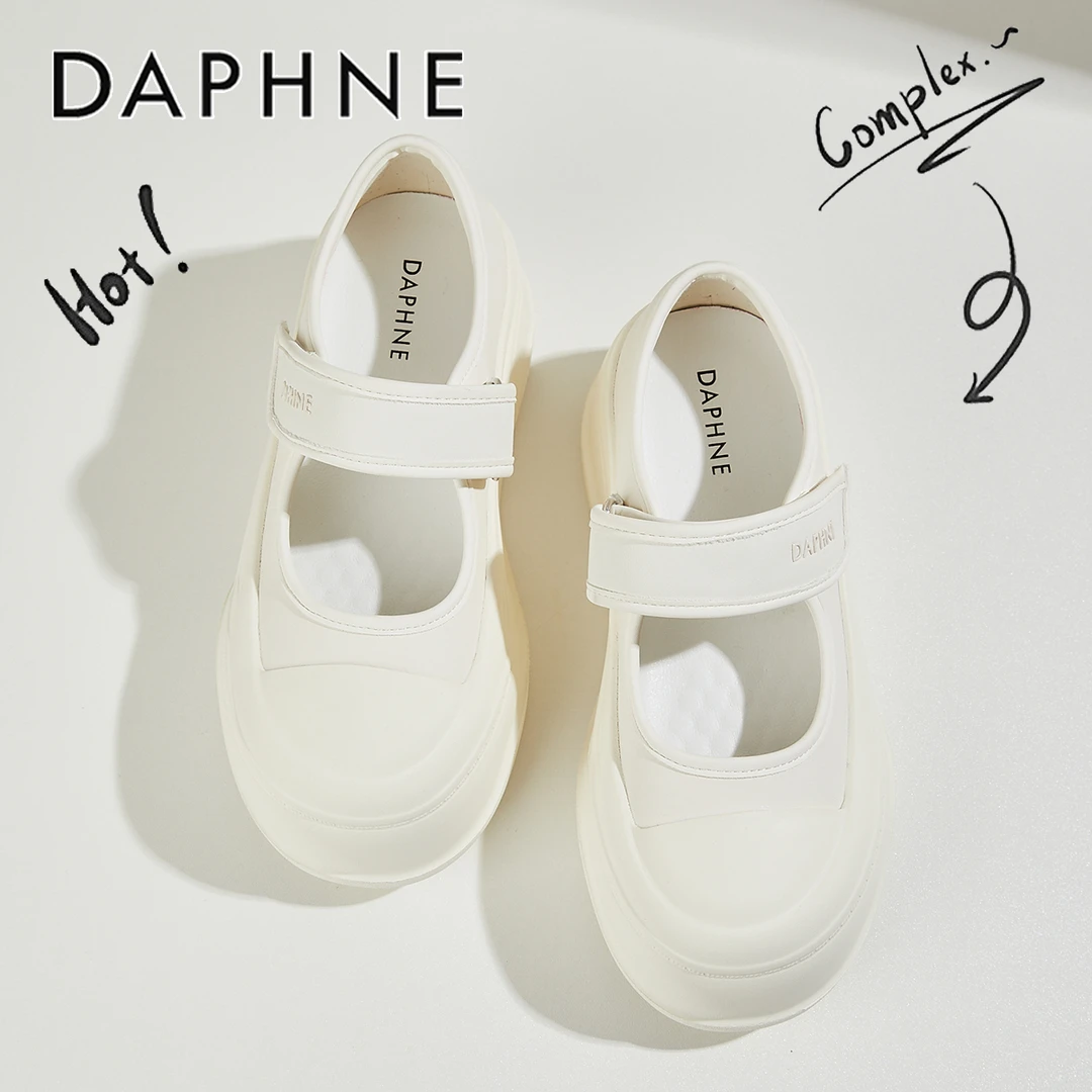 达芙妮魔术贴小白鞋女2025秋季新款浅口玛丽珍鞋松糕厚底包头凉鞋