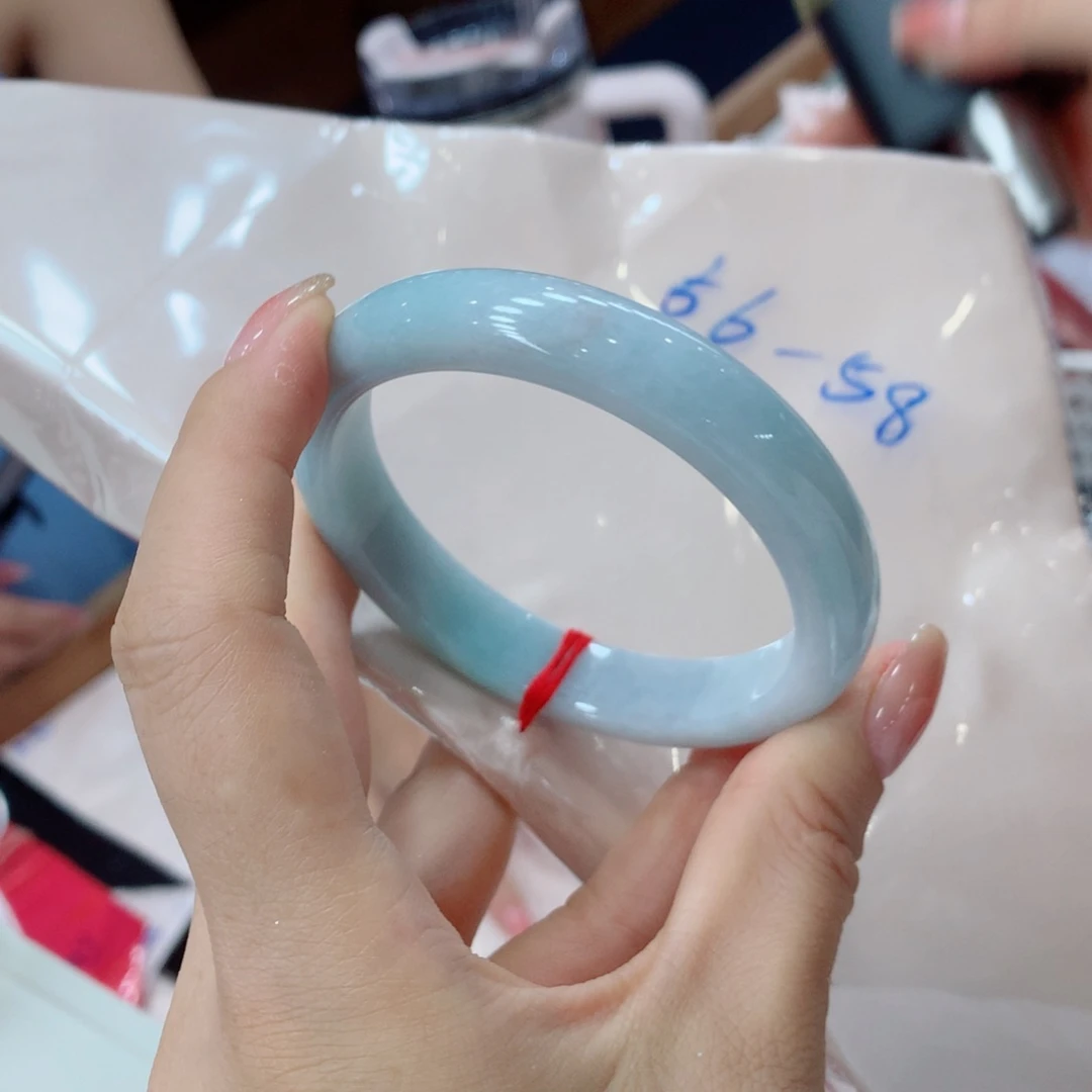未镶嵌手镯翡翠买断