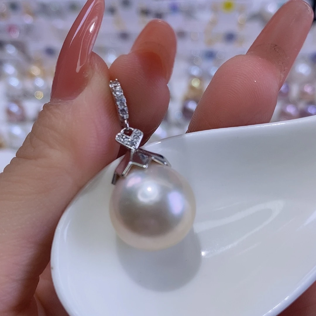 淡水珍珠合金颈饰