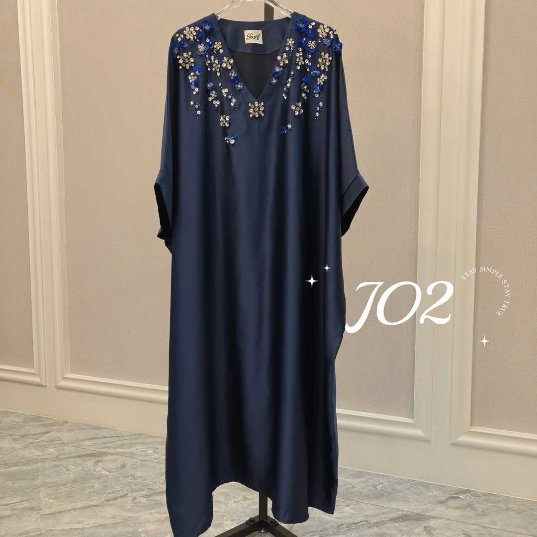 JO2JO2-深海蓝贵气重工钉珠缎面宽松长裙