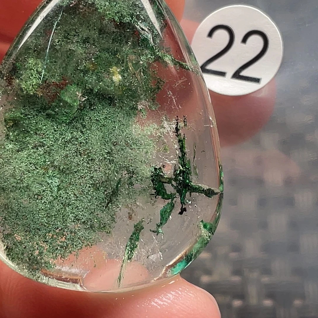 東***士水晶未镶嵌颈饰天然