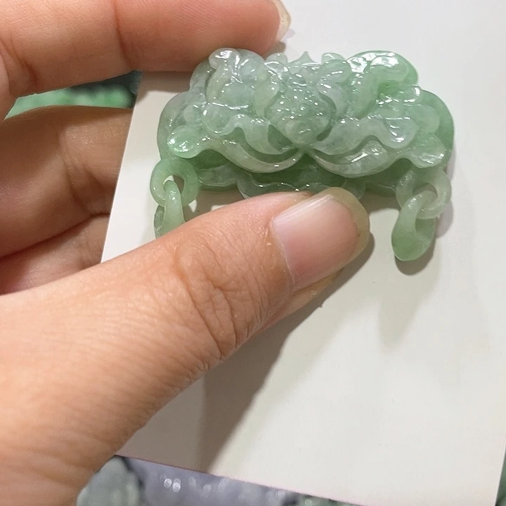 颈饰未镶嵌翡翠天
