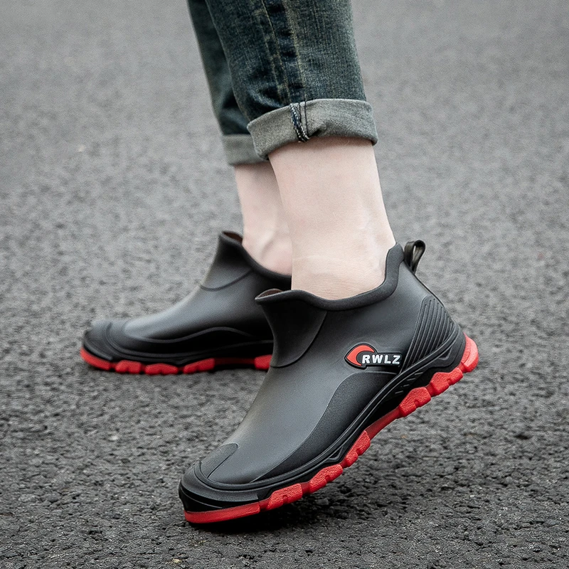 新款时尚雨鞋男款防滑耐磨加绒水鞋短筒防水胶鞋潮流厚底钓鱼鞋