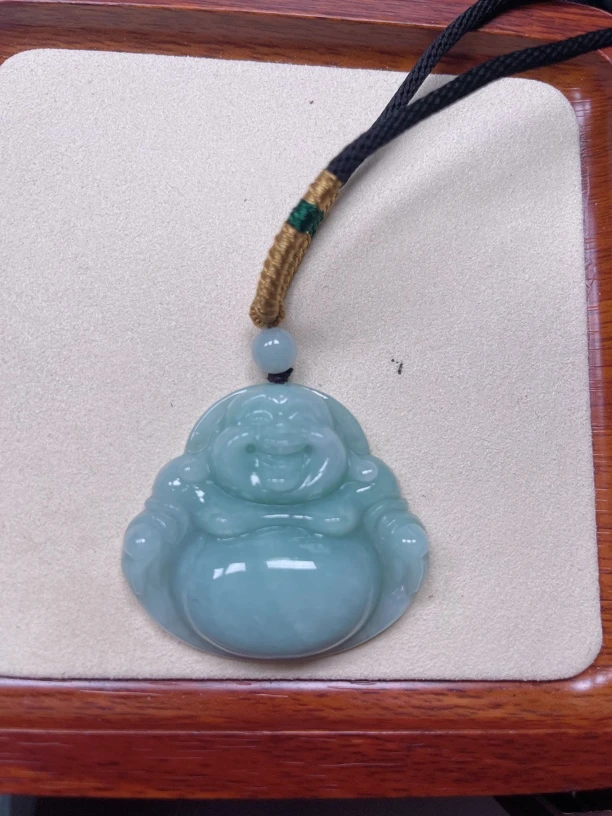 缅甸天然A货翡翠，水润佛公吊坠