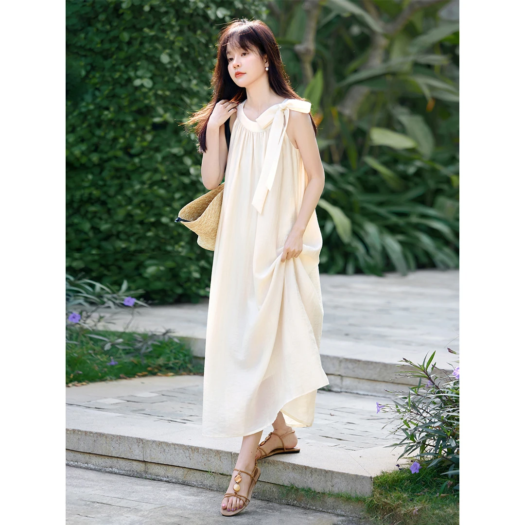 沫晗依美【珊瑚秘境】莱赛尔露肩宽松连衣裙2025夏无袖挂脖裙54023
