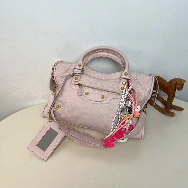 95新 Balenciaga/巴黎世家 粉金中号机车单肩斜挎包