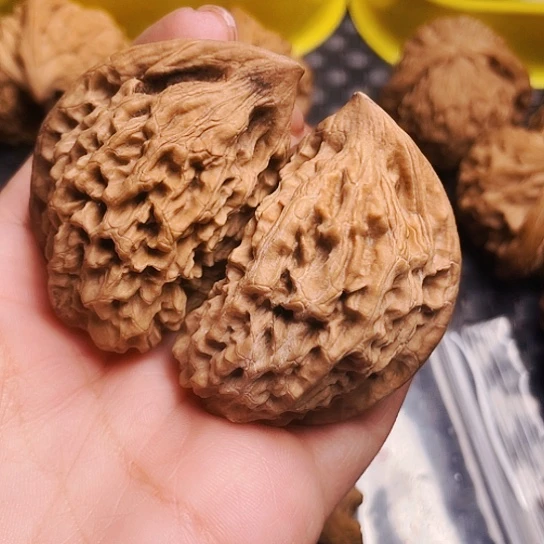 L*?文玩核桃半壁一对