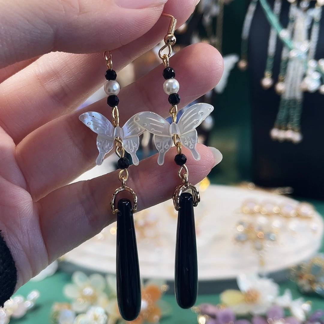 仿珍珠铜合金耳饰