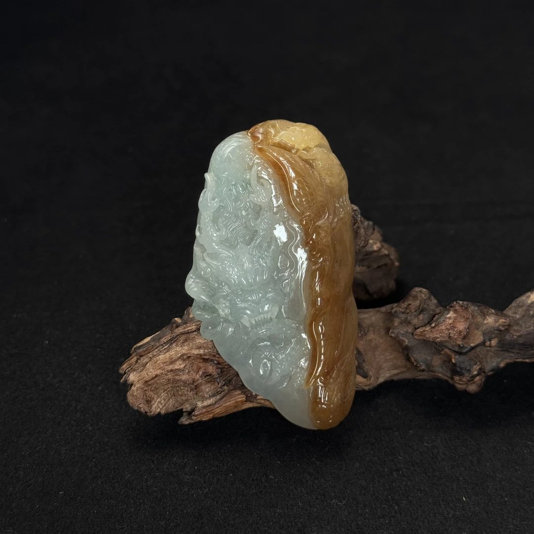 【诚翠拍品第九十八期午】翡翠109吊坠LFS1081