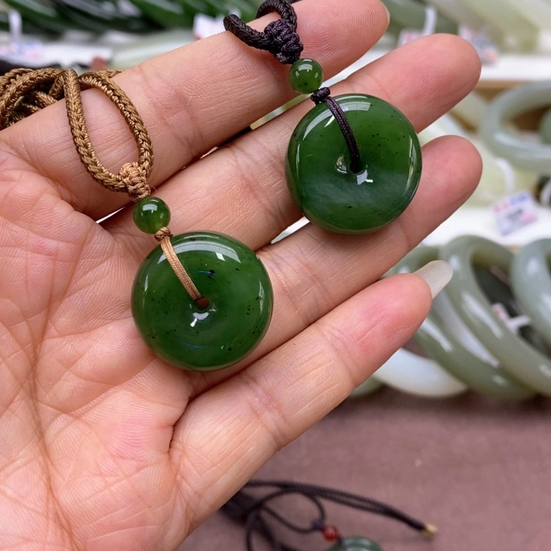 和田玉（碧玉）未镶嵌颈饰