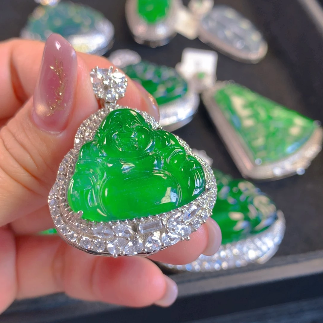 翡翠颈饰银S925镶嵌翡翠