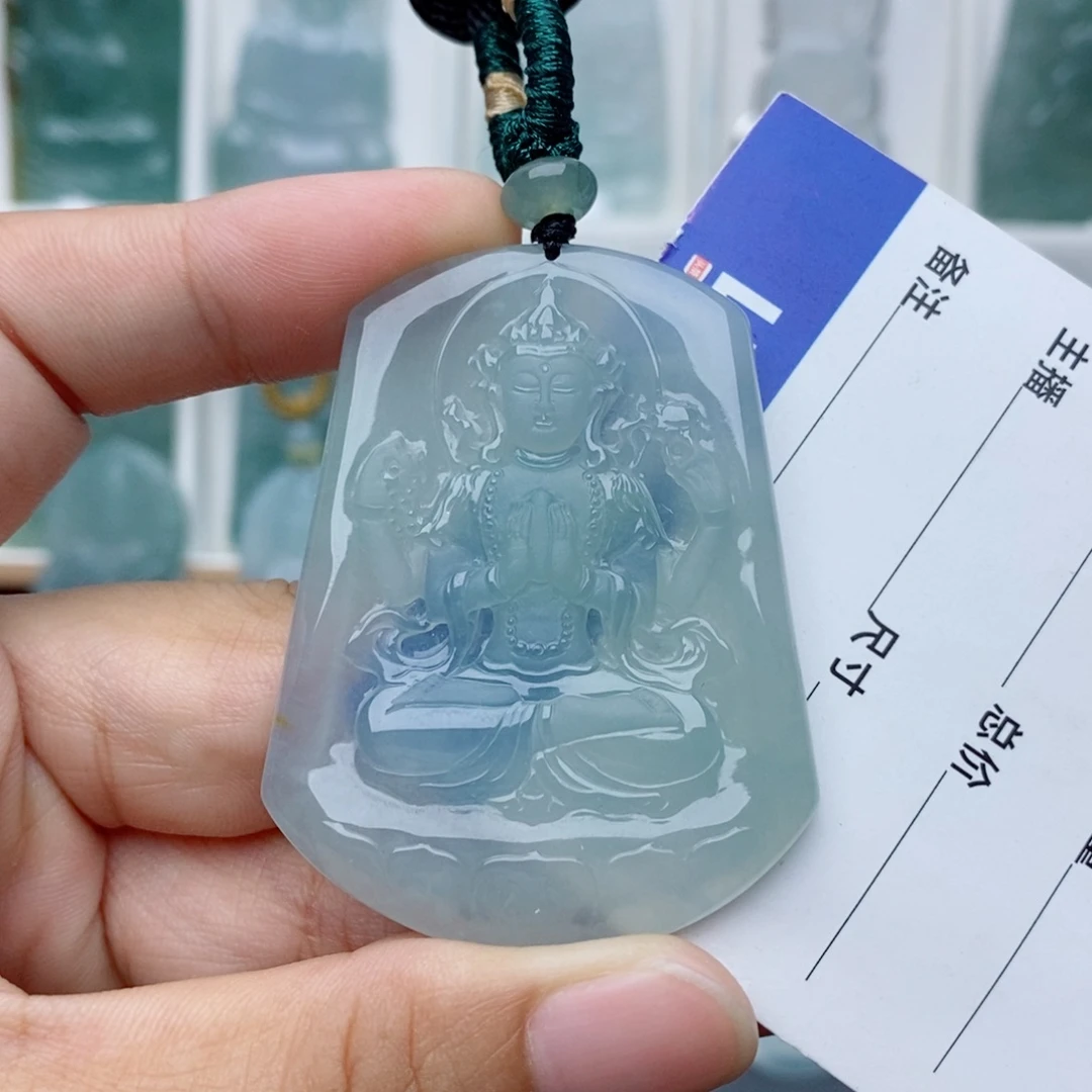 颈饰未镶嵌翡翠千手观音