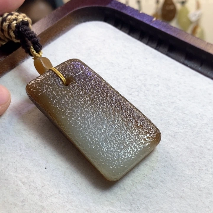 和田玉未镶嵌颈饰70