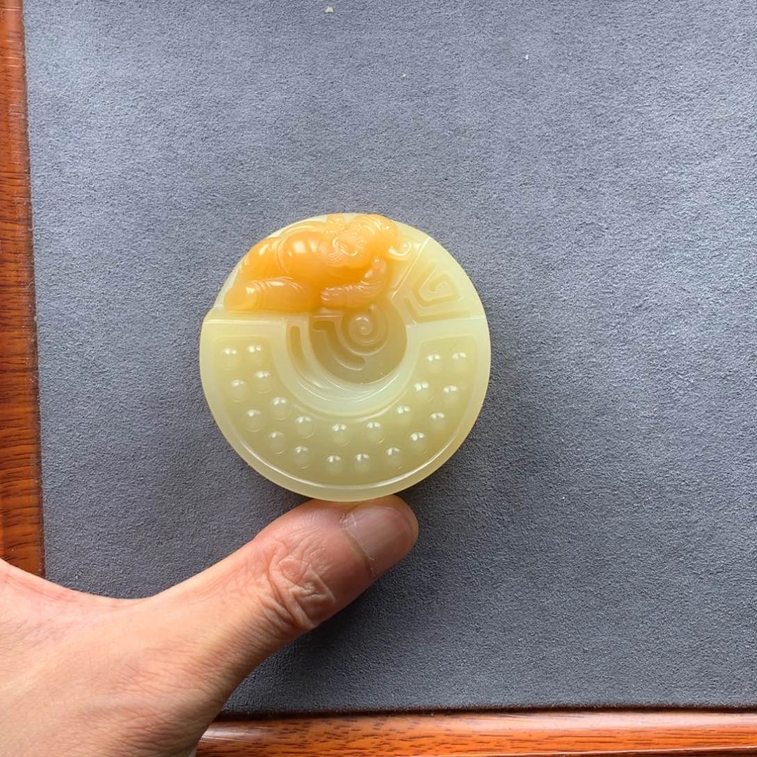 译***道石英质玉（缅黄）缅黄108佛珠手串未镶嵌