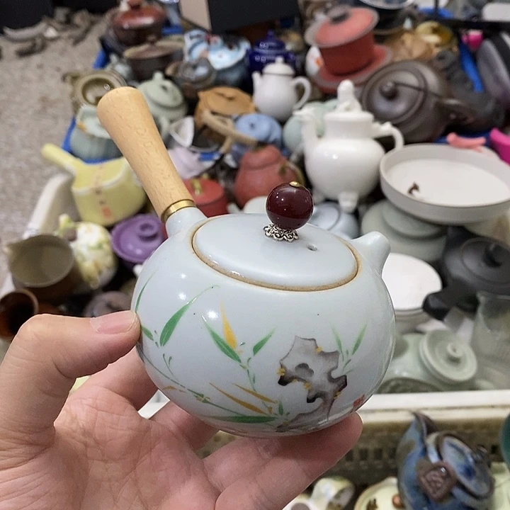 陶瓷艺术品及陶瓷制品