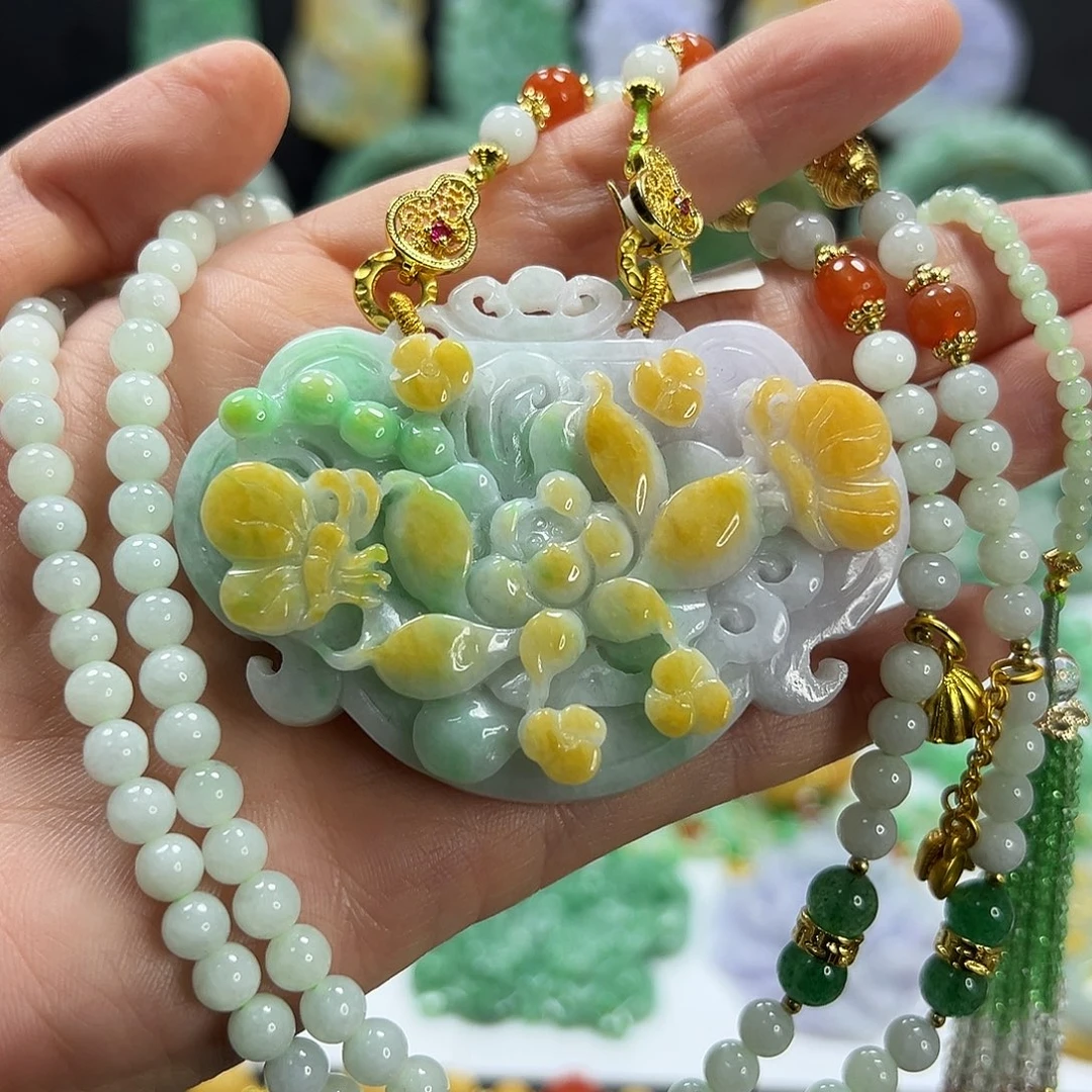 翡翠未镶嵌颈饰吊坠