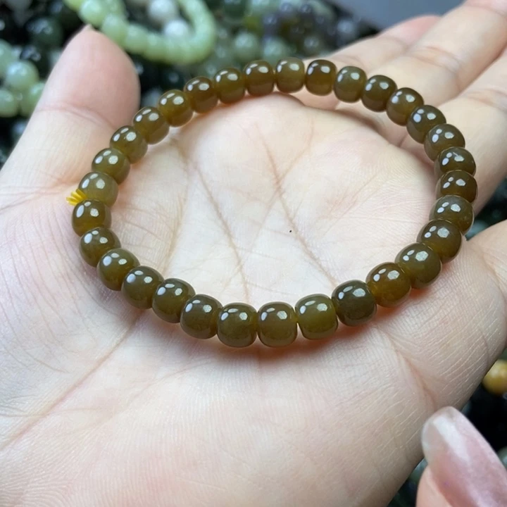 颈饰未镶嵌和田玉卡6