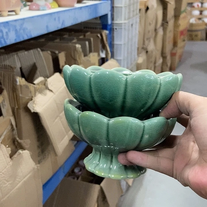 花盆单场满9.9发货13.5*8瑕疵无孔