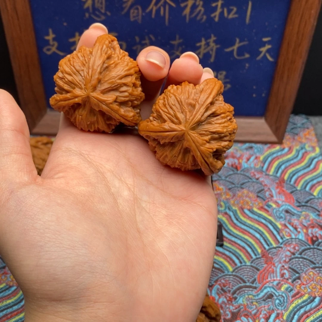 【闪购商品】摆*人白狮