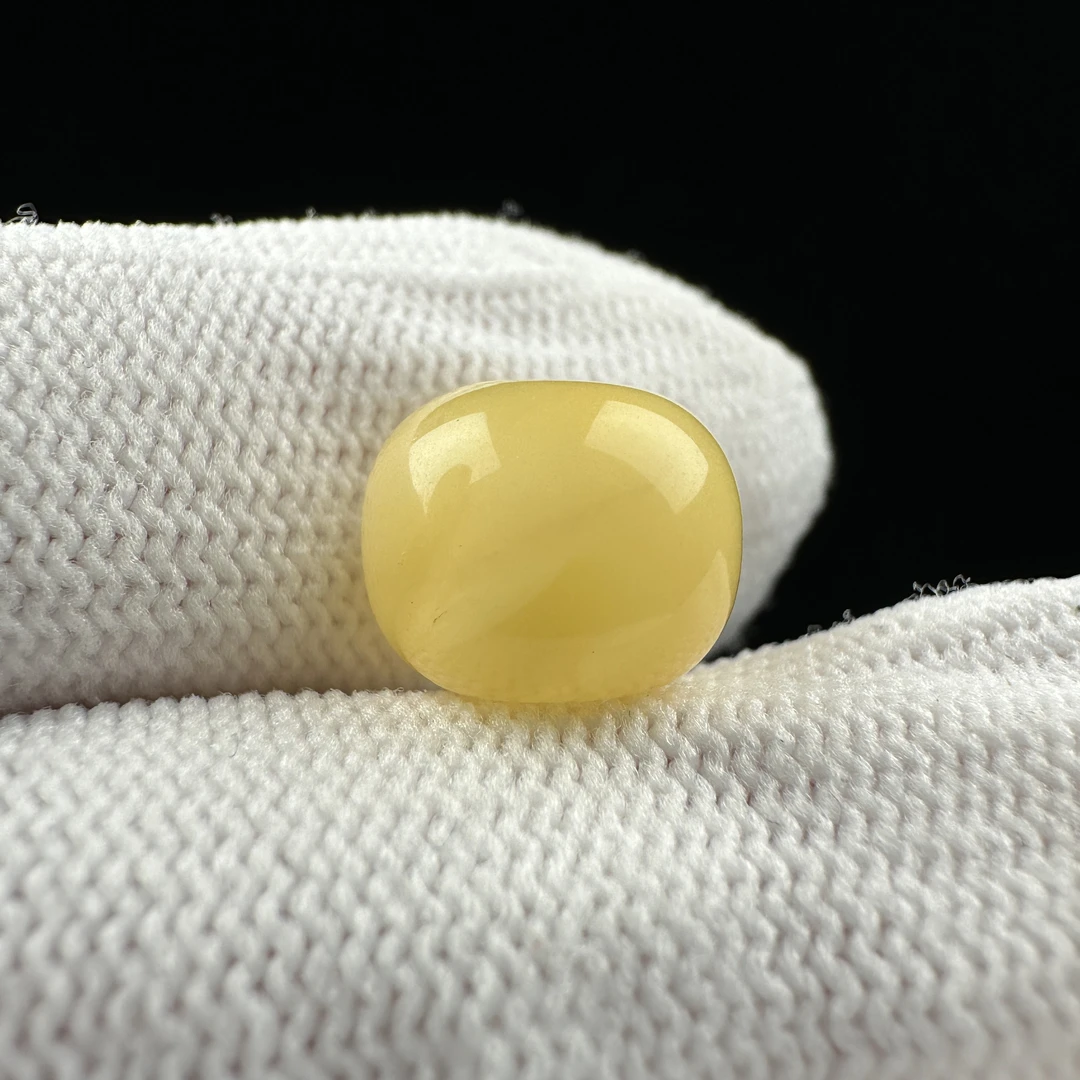 B9383天然原矿蜜蜡 【微瑕】墩子11.2*8.9mm 支持复检 假一罚十