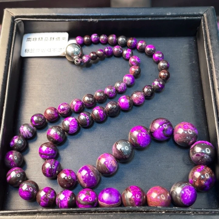 未镶嵌苏纪石（舒俱来）颈饰丝绒