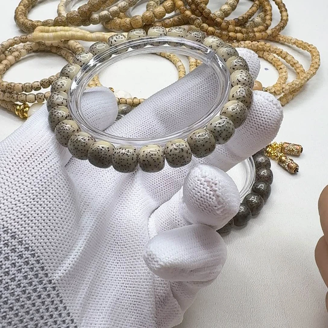 星月菩提吊坠3尊宠糯冰石玉河豚9左右单圈