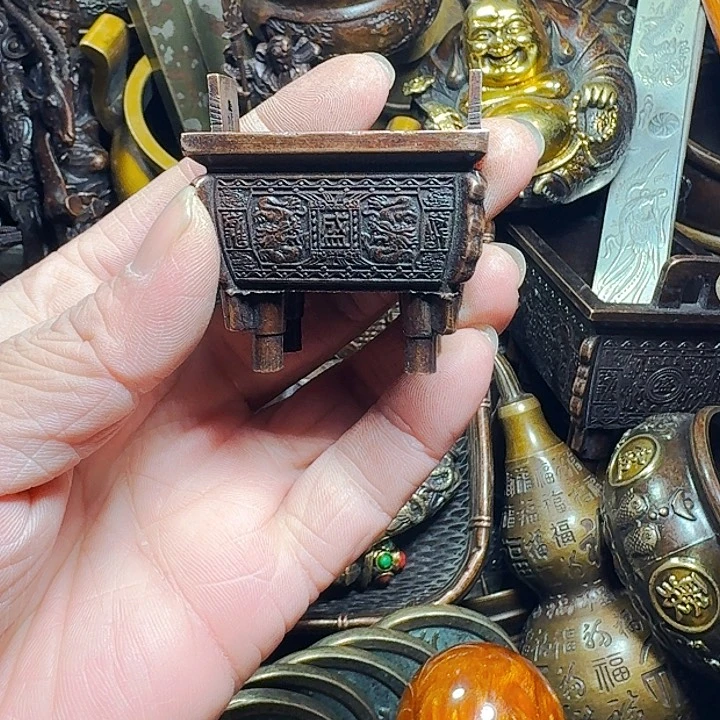 铜器摆件收收藏藏