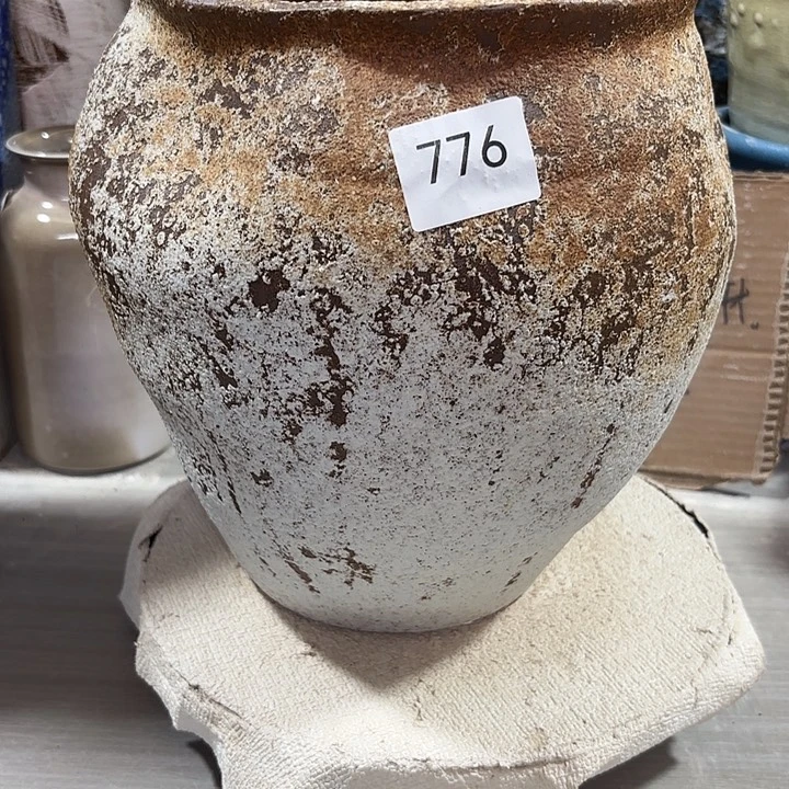 摆件陶高26，内口17.5到19，，776，有孔