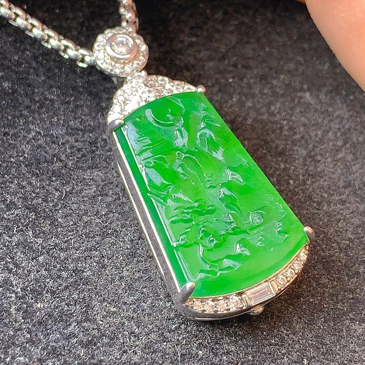 翡翠未镶嵌颈饰翡翠