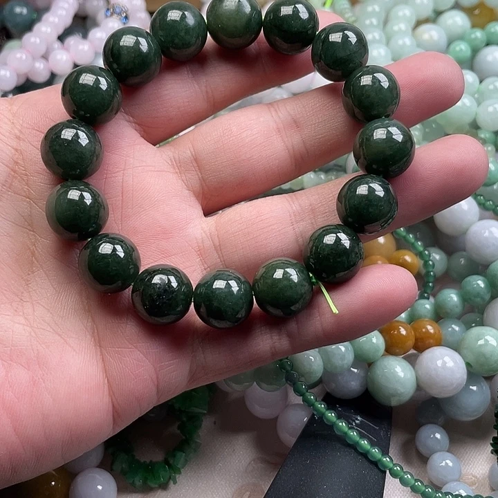 翡翠未镶嵌颈饰667