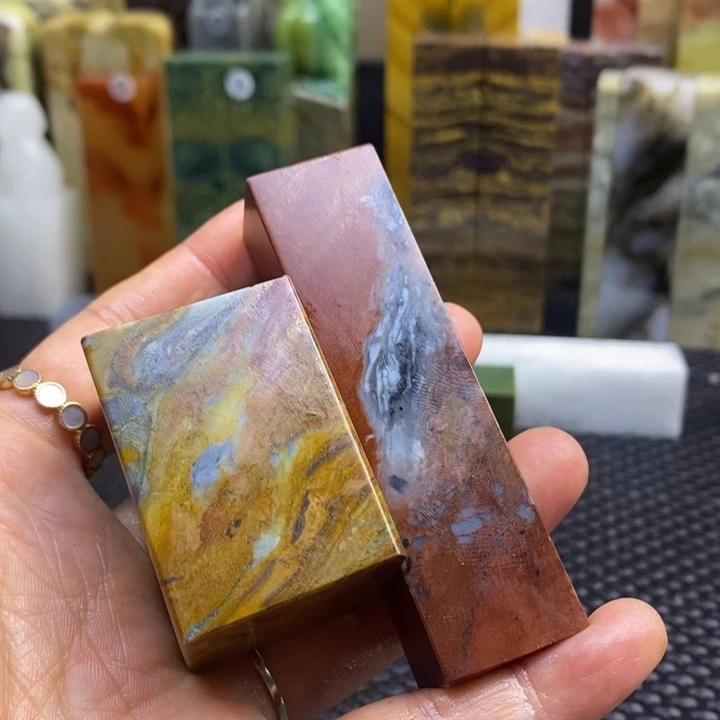 江西石安***者青田石印章石