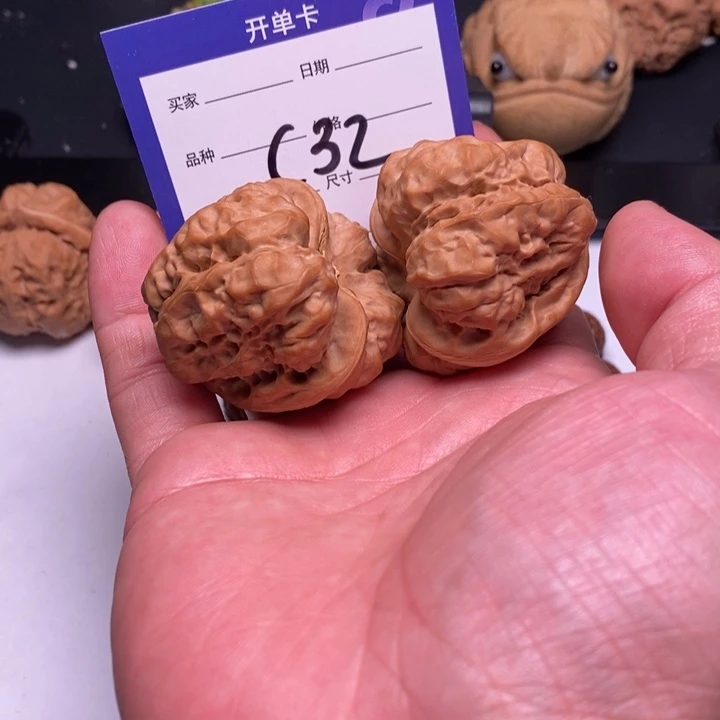 釋***。手串/手链核桃C32蛤蟆头
