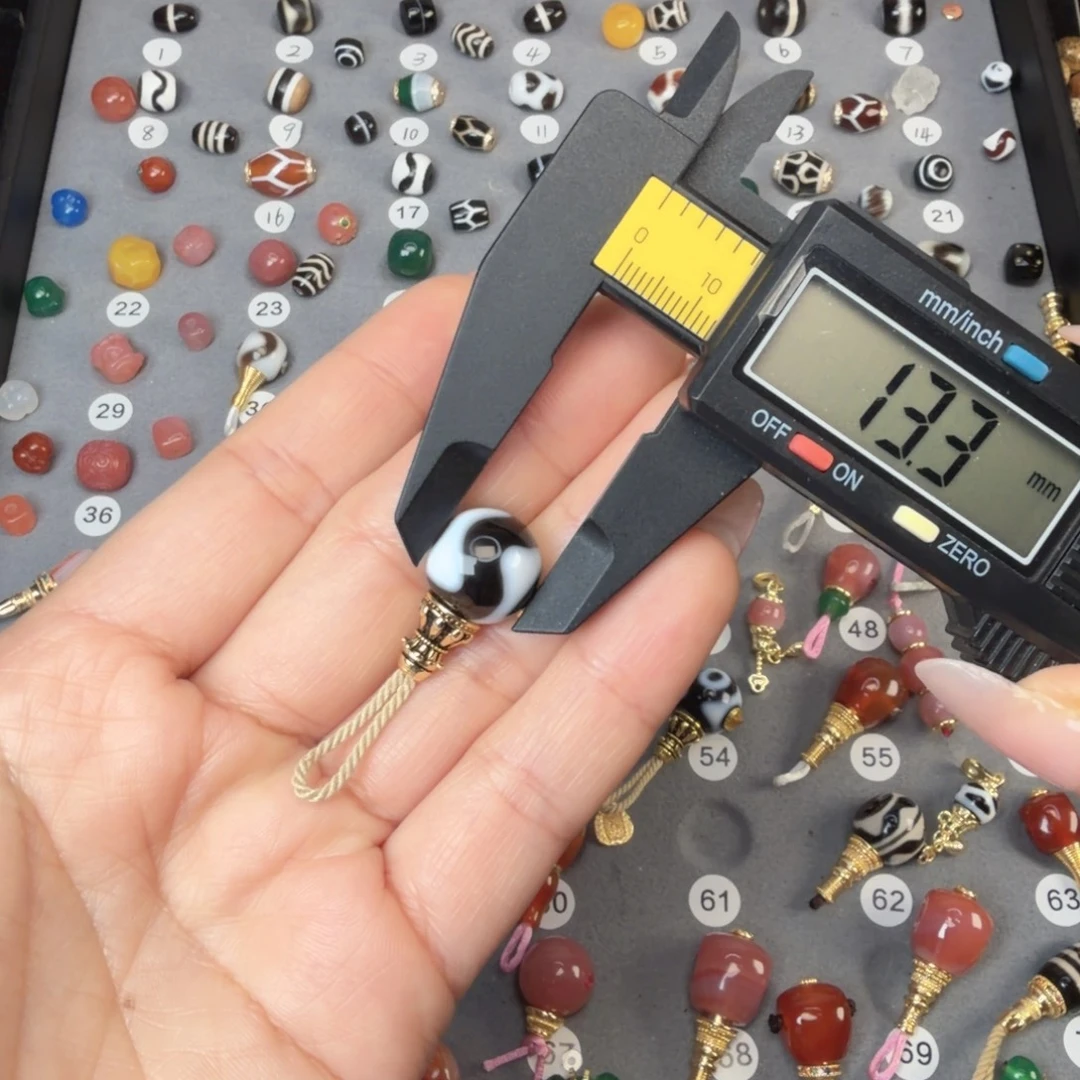 玛瑙/玉髓未镶嵌饰品