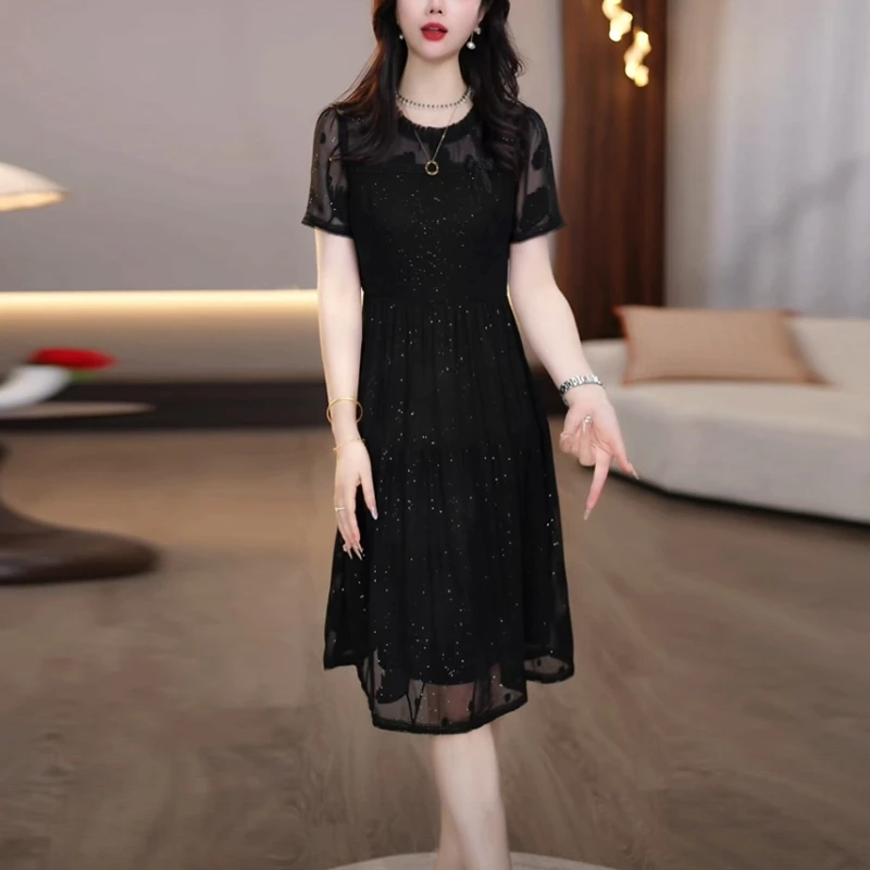 双皱丝洋气衣服女2025夏季新款短袖时尚精致优雅气质黑色连衣裙子