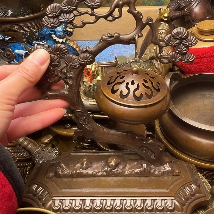 精美铜器批发档口