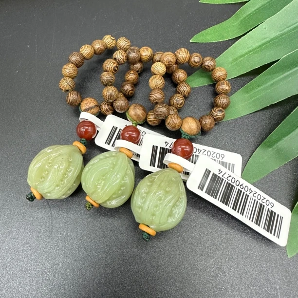 杨记爆品和田玉手把链文玩核桃多样性发货其中之一