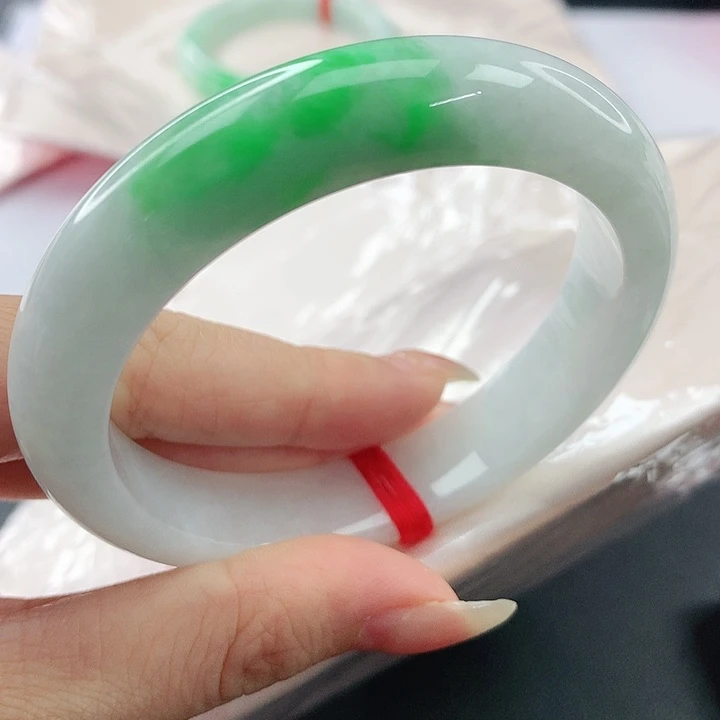 未镶嵌手镯翡翠，133