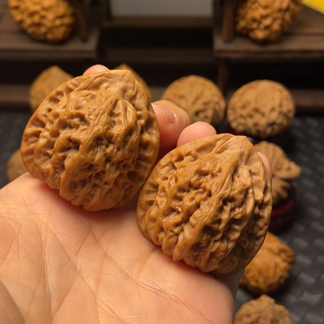 荣***儿文玩核桃把件佛肚尺寸37