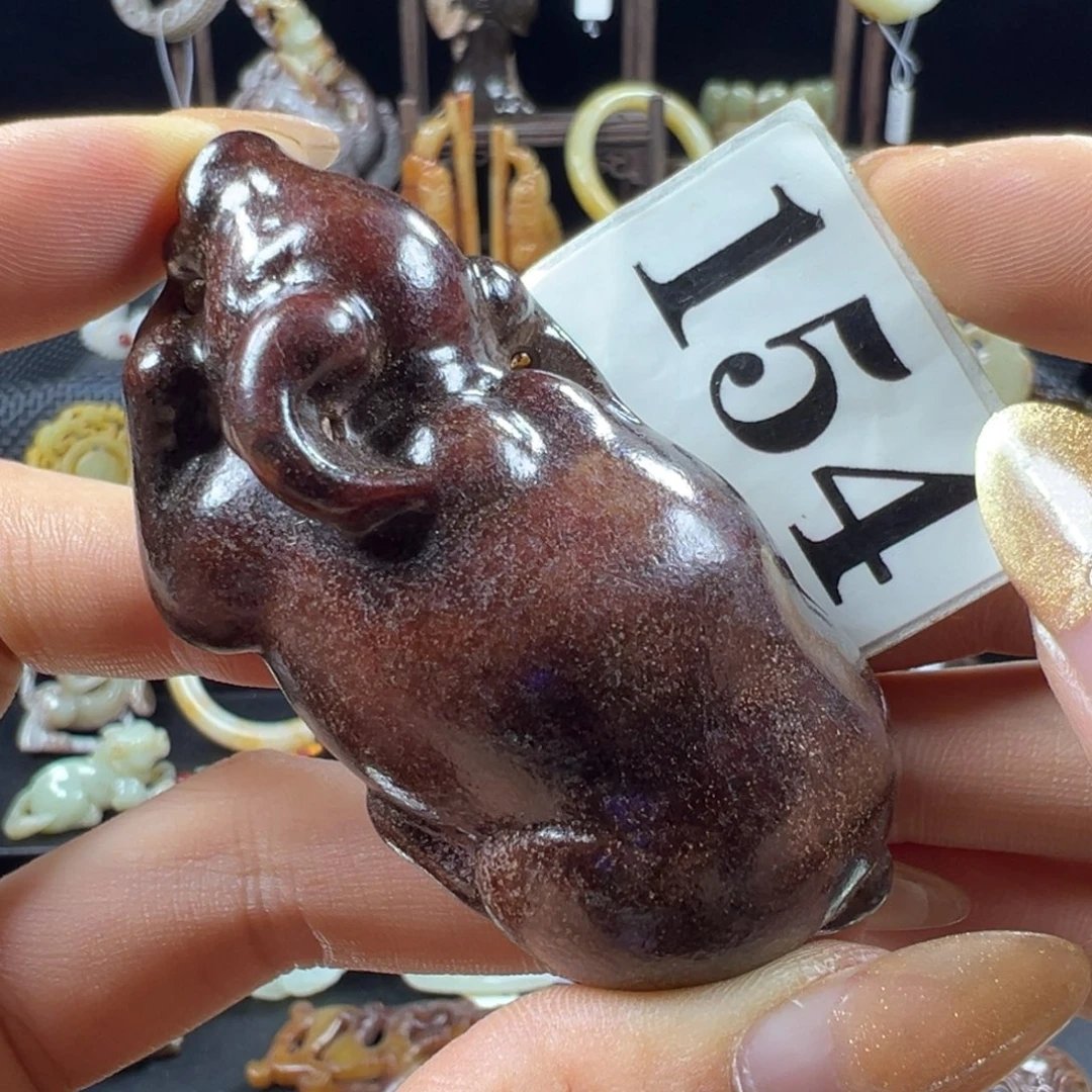 和田玉未镶嵌把件